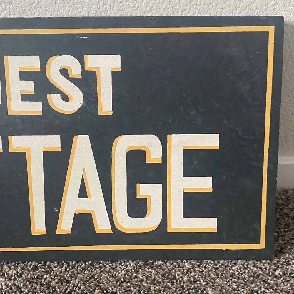 Guest Cottage Sign Distressed Welcome Guests - Picture 4 of 10